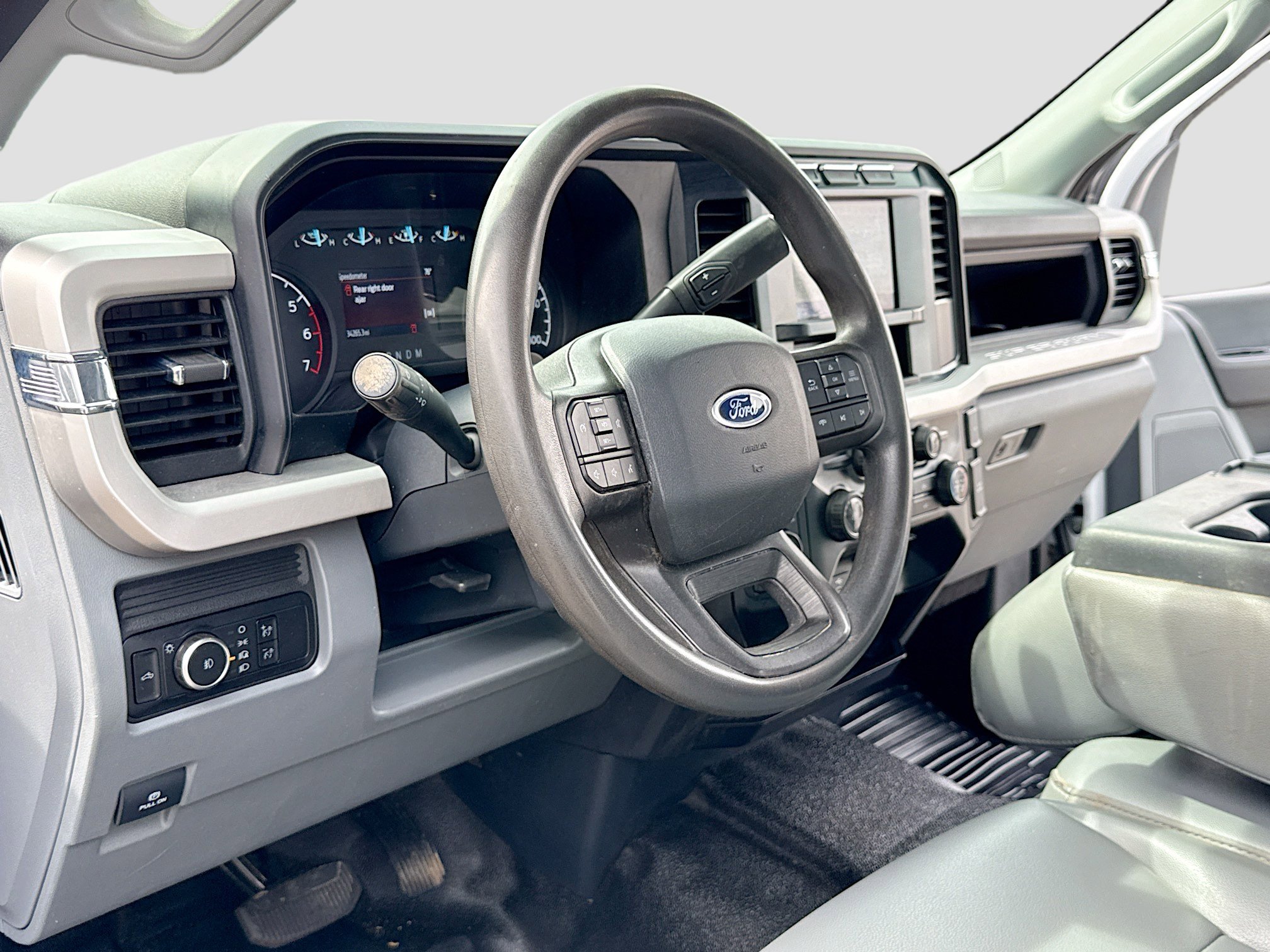 Certified 2023 Ford F350 XL w/ Snow Plow Prep Package AWD/4WD image 4