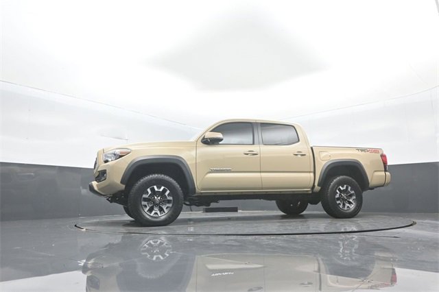 Used 2019 Toyota Tacoma TRD Off-Road image 29