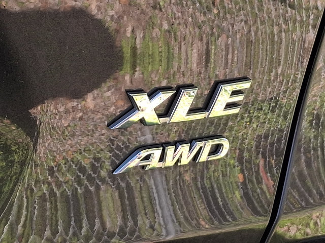Used 2023 Toyota RAV4 XLE w/ Convenience Package AWD/4WD image 10