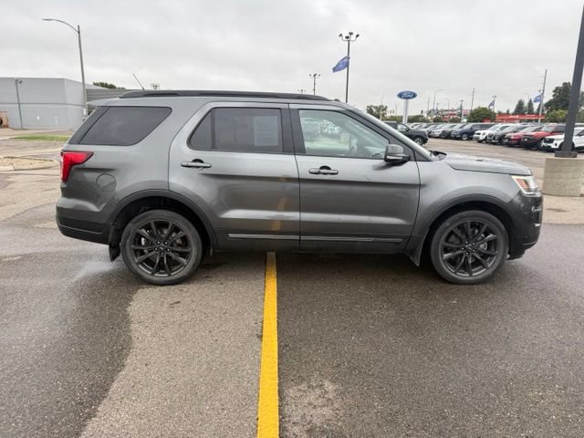 Certified 2018 Ford Explorer XLT w/ Equipment Group 202A AWD/4WD image 11