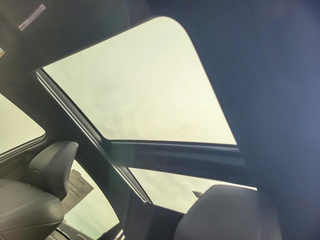 Used 2025 Toyota Camry XSE FWD image 14