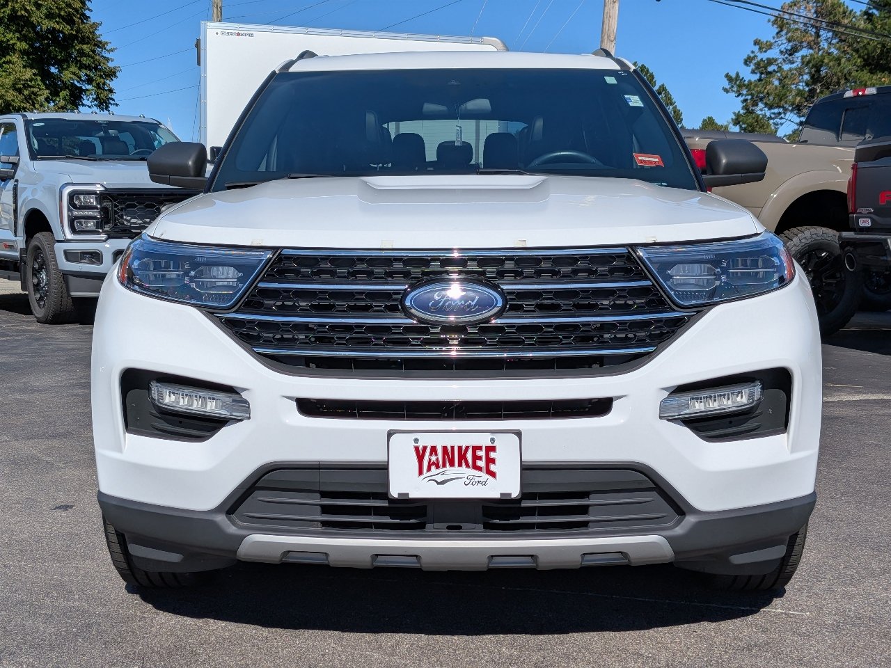 Certified 2020 Ford Explorer XLT w/ Equipment Group 202A AWD/4WD image 9
