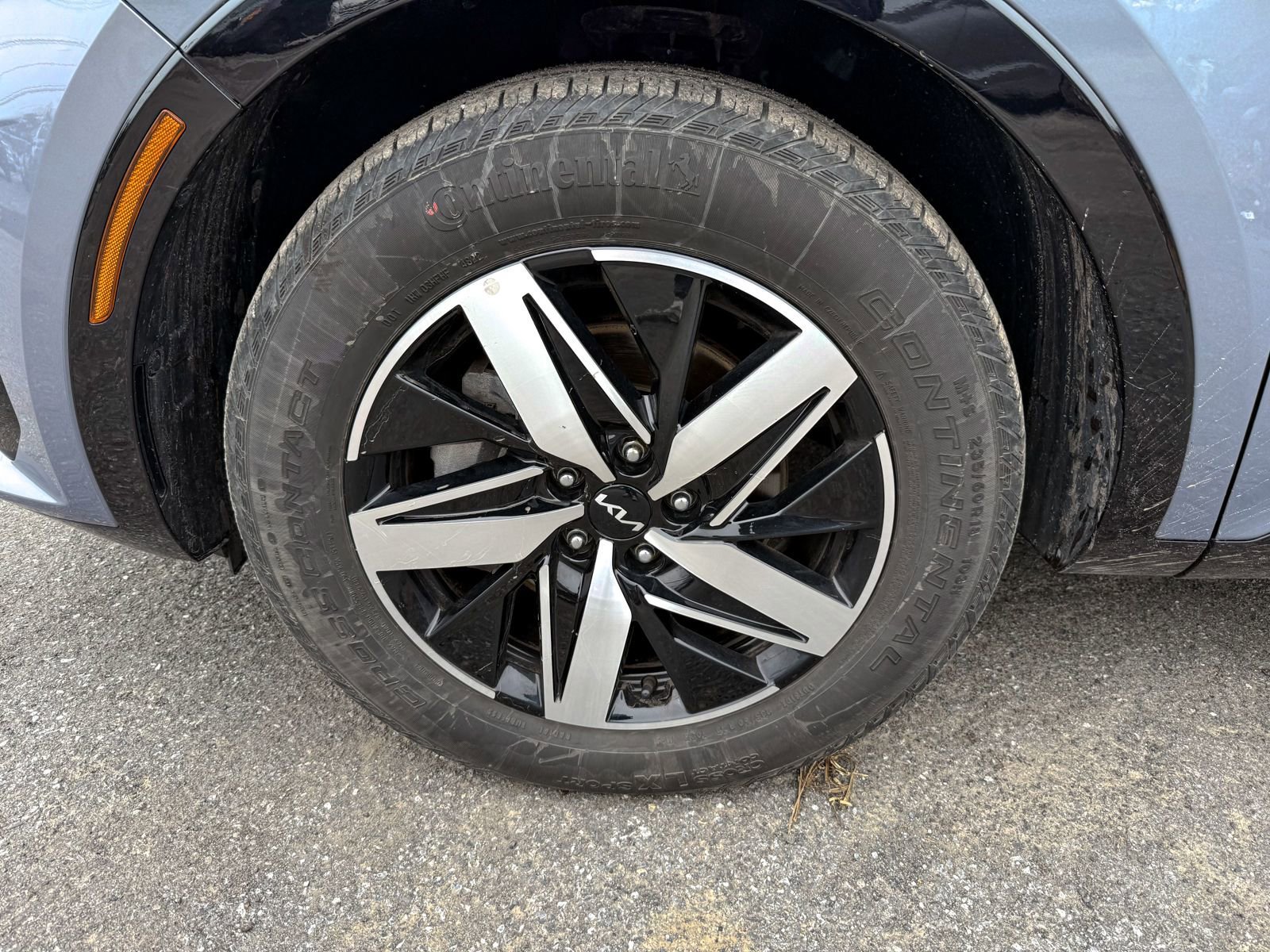 Used 2023 Kia Sorento S image 41