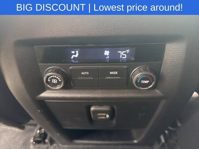 Used 2023 Chevrolet Traverse LT AWD/4WD image 22