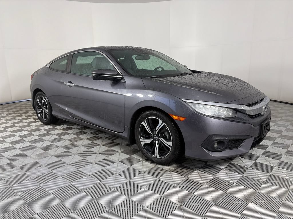 Used 2017 Honda Civic Touring video 1