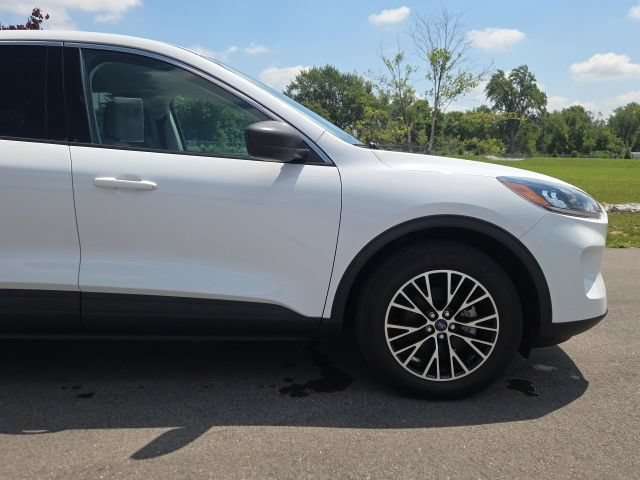 Certified 2020 Ford Escape SE FWD image 4