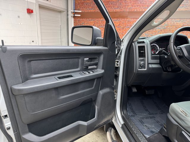 Used 2017 RAM 1500 Express w/ Express Value Package image 10