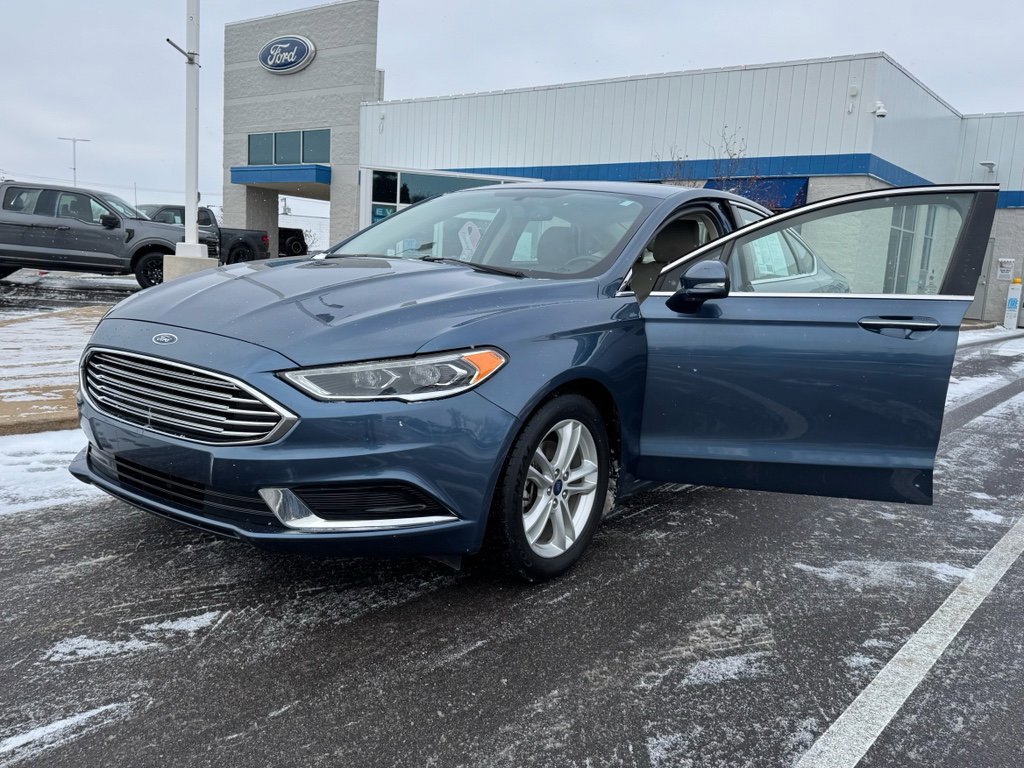 Certified 2018 Ford Fusion SE w/ Fusion SE Technology Package image 29
