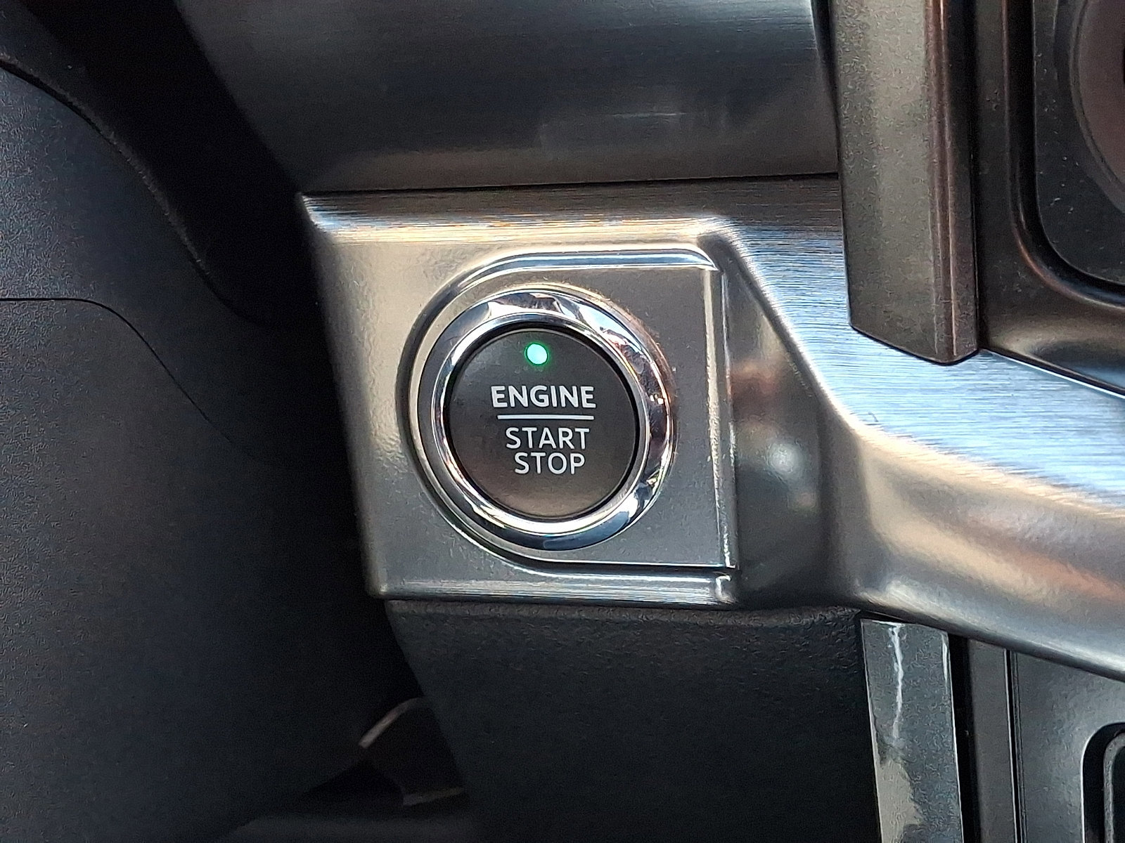 Certified 2023 Ford F150 Lariat w/ Equipment Group 502A High image 27