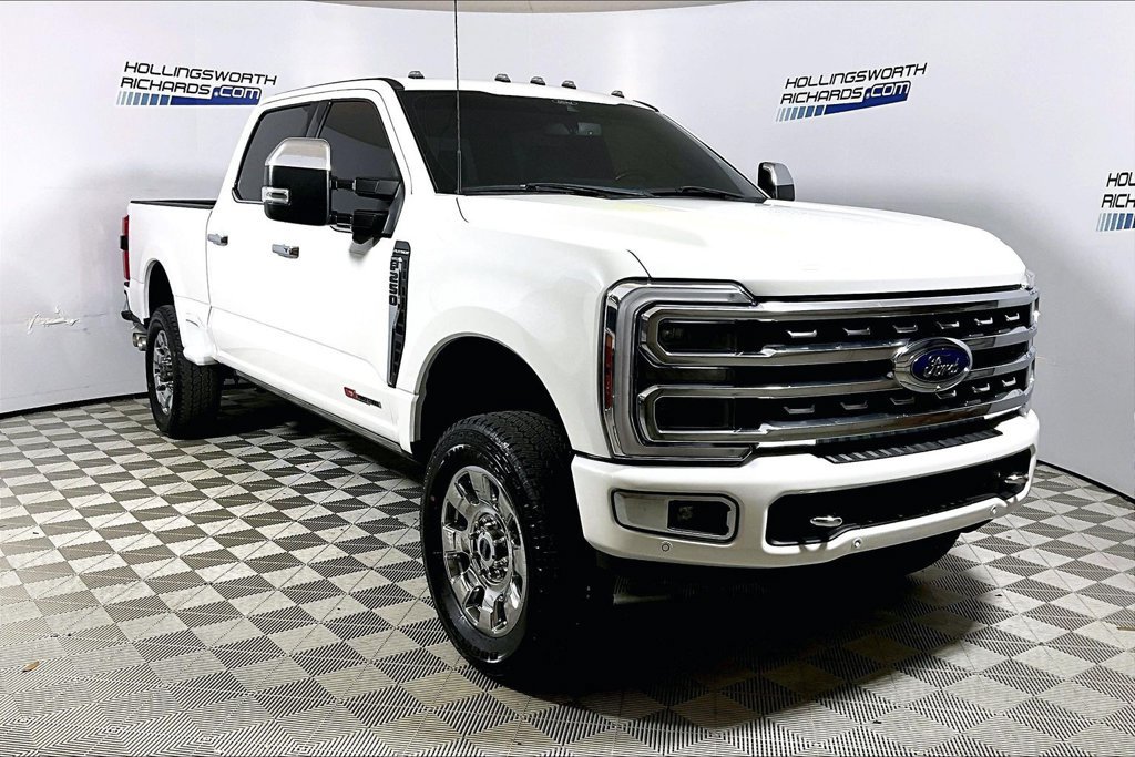 Certified 2024 Ford F250 Platinum AWD/4WD image 3