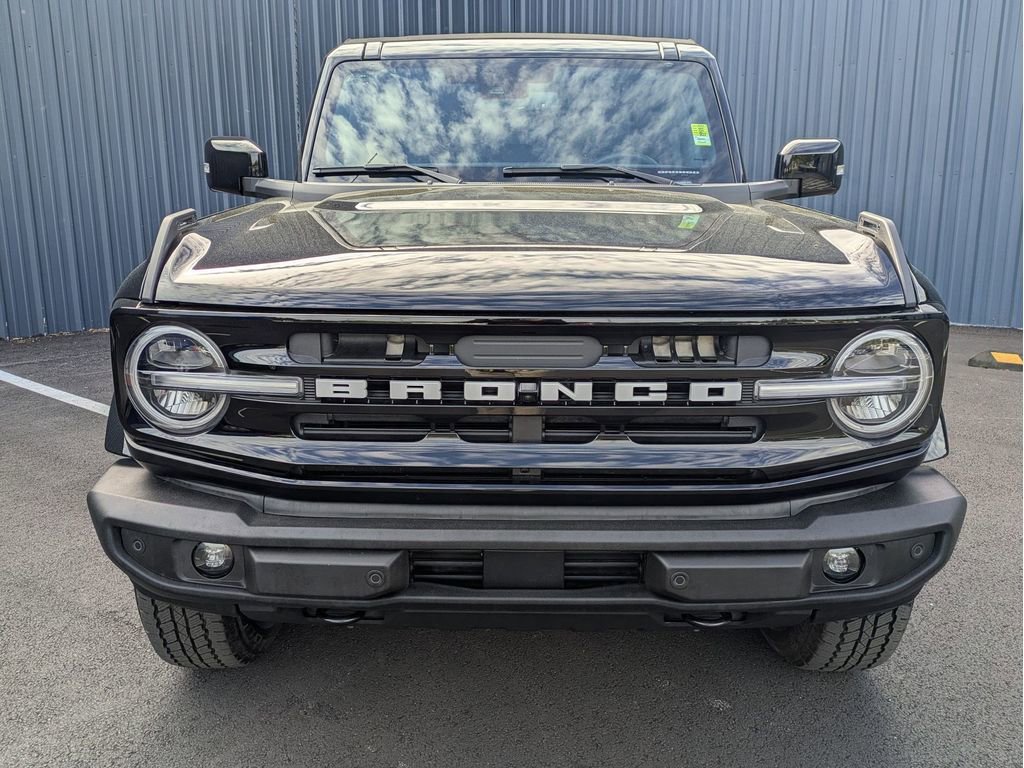 Certified 2025 Ford Bronco Outer Banks AWD/4WD image 3