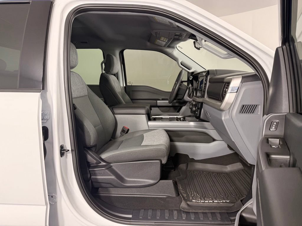 Certified 2025 Ford F250 XLT w/ FX4 Off-Road Package AWD/4WD image 15