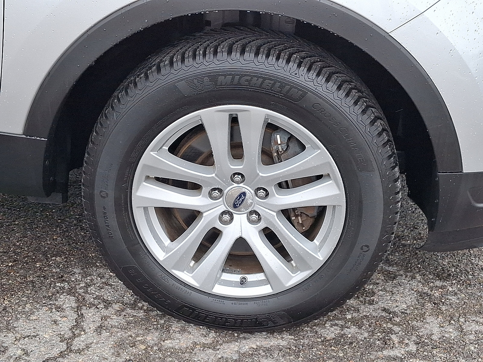 Certified 2018 Ford Explorer XLT w/ Equipment Group 202A AWD/4WD image 8
