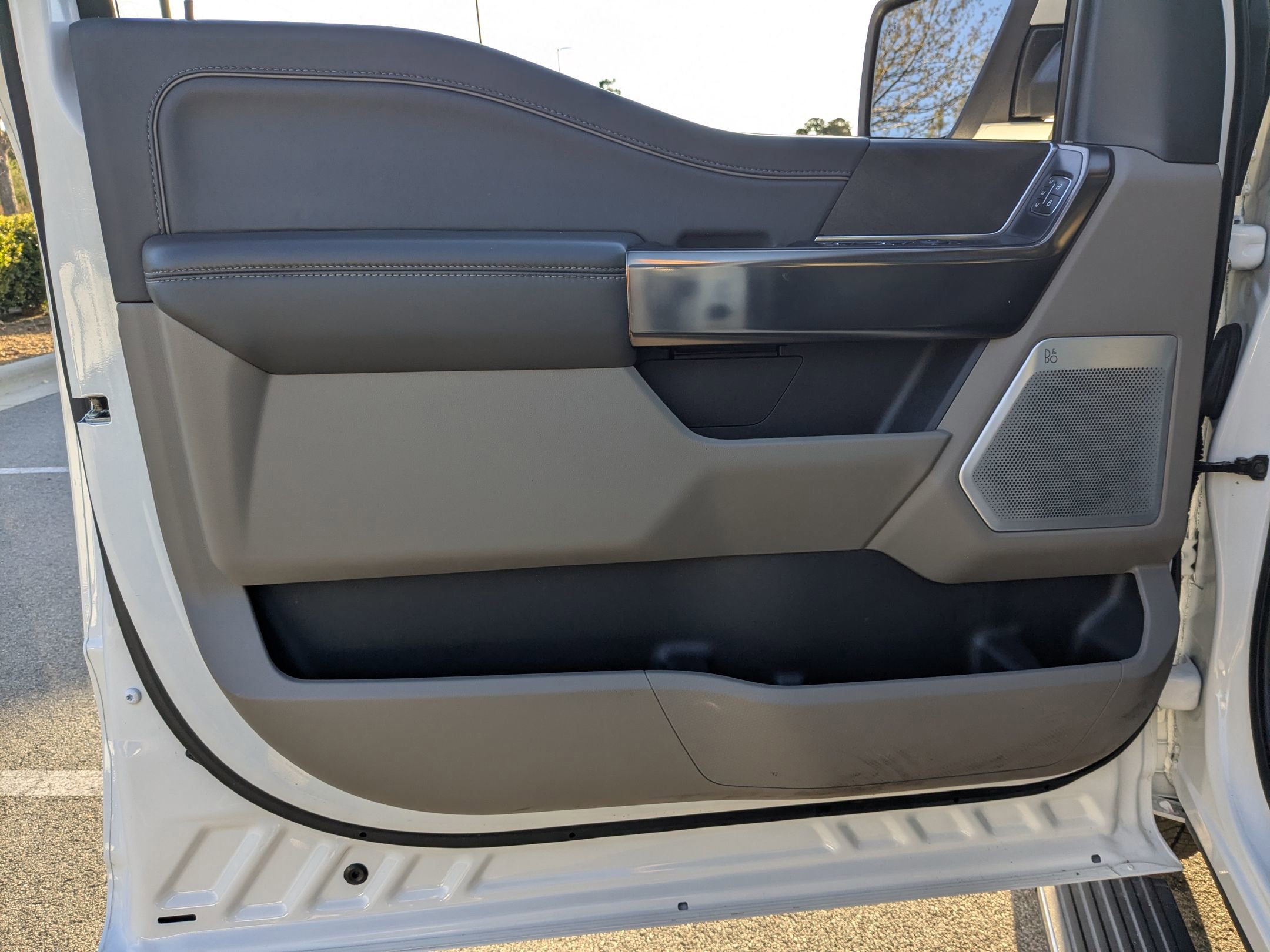 Certified 2024 Ford F150 Platinum w/ Equipment Group 703A Plus image 12