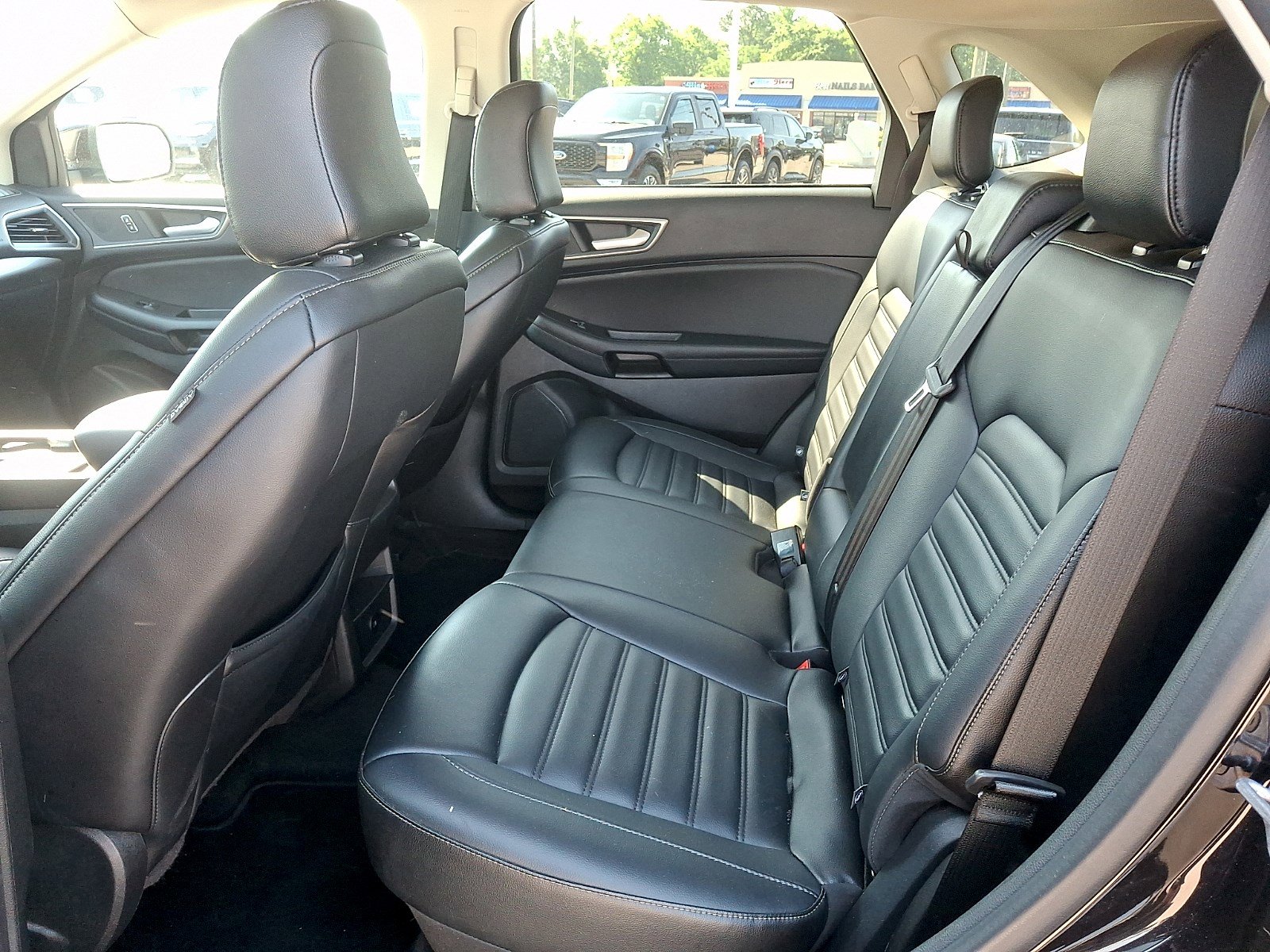 Certified 2024 Ford Edge SEL AWD/4WD image 9