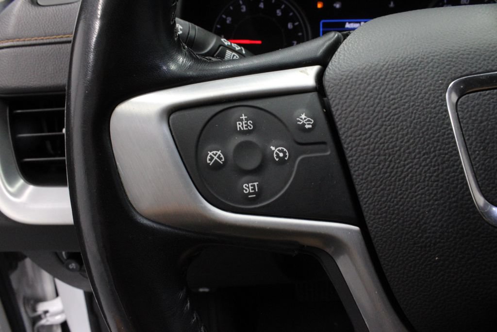 Used 2020 GMC Terrain SLE w/ Elevation Edition FWD image 27
