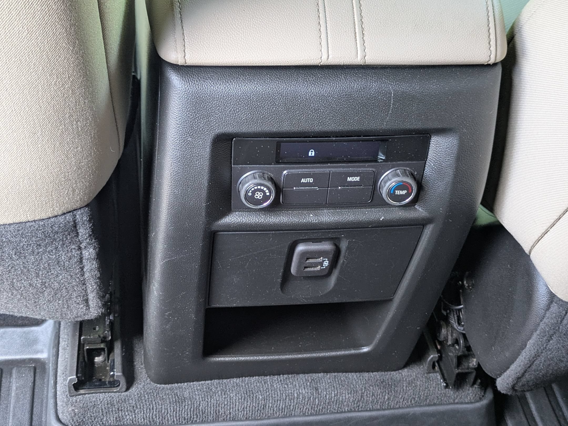 Used 2023 Chevrolet Traverse LS FWD image 27