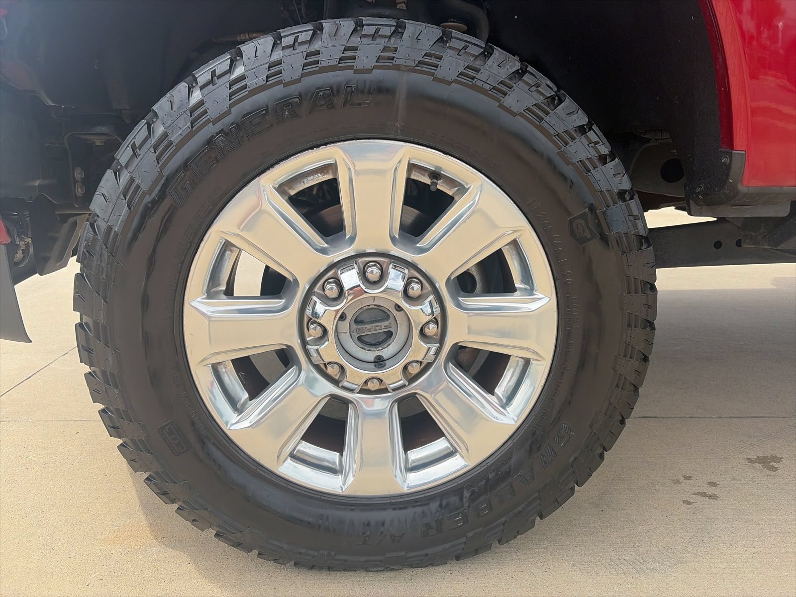 Certified 2019 Ford F250 Platinum w/ Platinum Ultimate Package AWD/4WD image 10