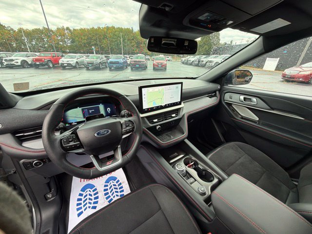 Certified 2025 Ford Explorer ST AWD/4WD image 18