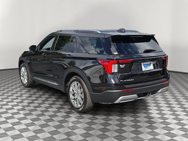 Certified 2025 Ford Explorer Platinum RWD image 4