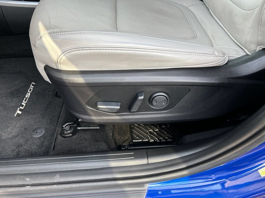 Used 2022 Hyundai Tucson Limited AWD/4WD image 12