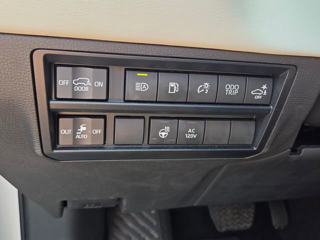 Used 2023 Toyota Sequoia Capstone image 28