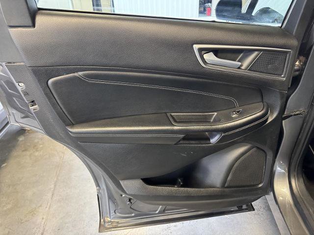Certified 2022 Ford Edge Titanium image 31