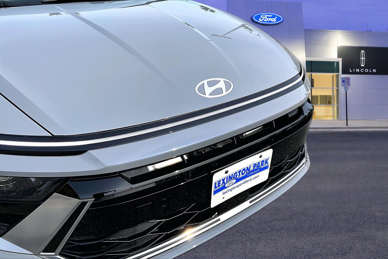 Used 2025 Hyundai Sonata SEL FWD image 33