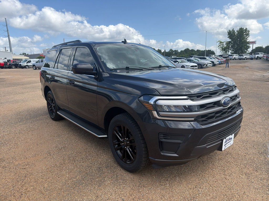 Certified 2022 Ford Expedition XLT RWD image 8