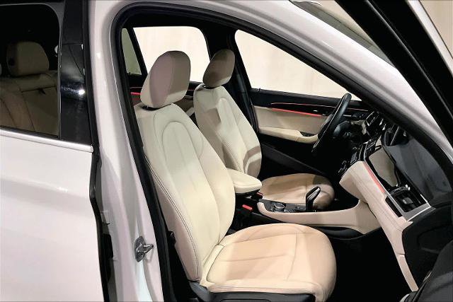 Used 2021 BMW X1 xDrive28i w/ Premium Package image 13