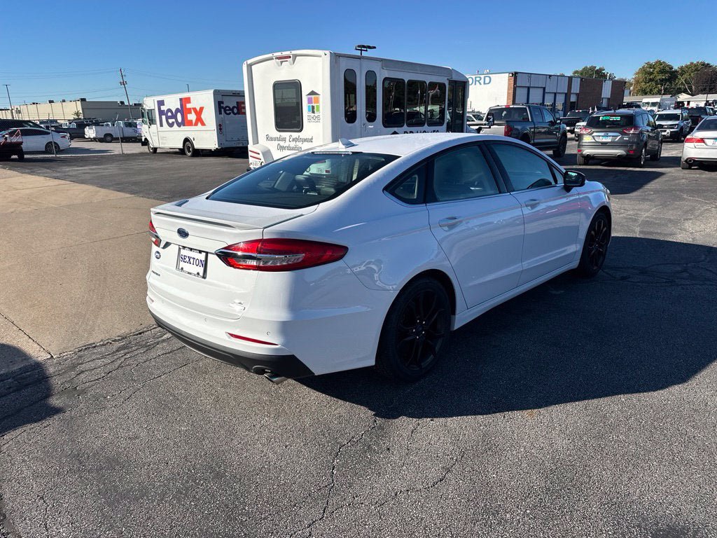 Certified 2019 Ford Fusion SE FWD image 7
