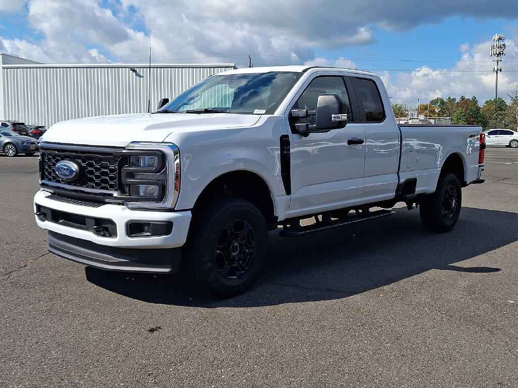 Certified 2025 Ford F250 XL w/ STX Appearance Package AWD/4WD image 6