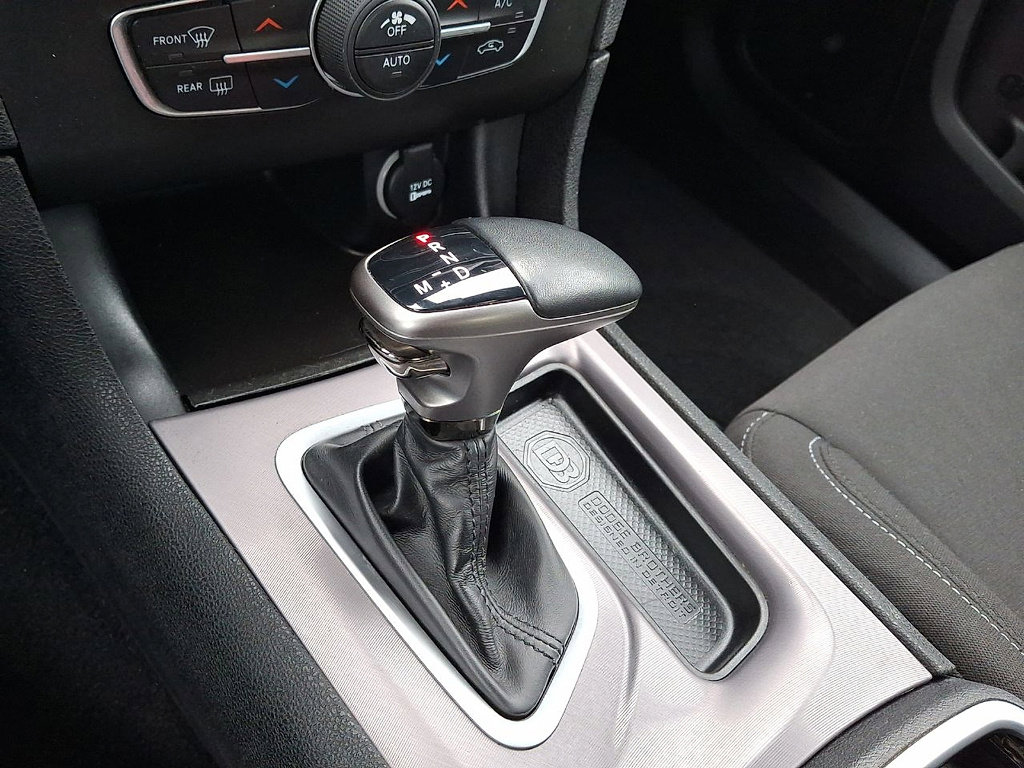 Used 2022 Dodge Charger GT image 12