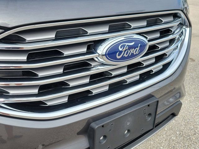 Certified 2022 Ford Edge Titanium image 7