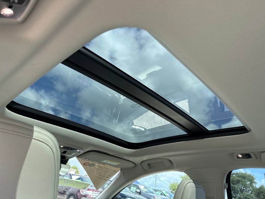 Used 2019 Volvo S60 T5 Momentum w/ Premium Package FWD image 7