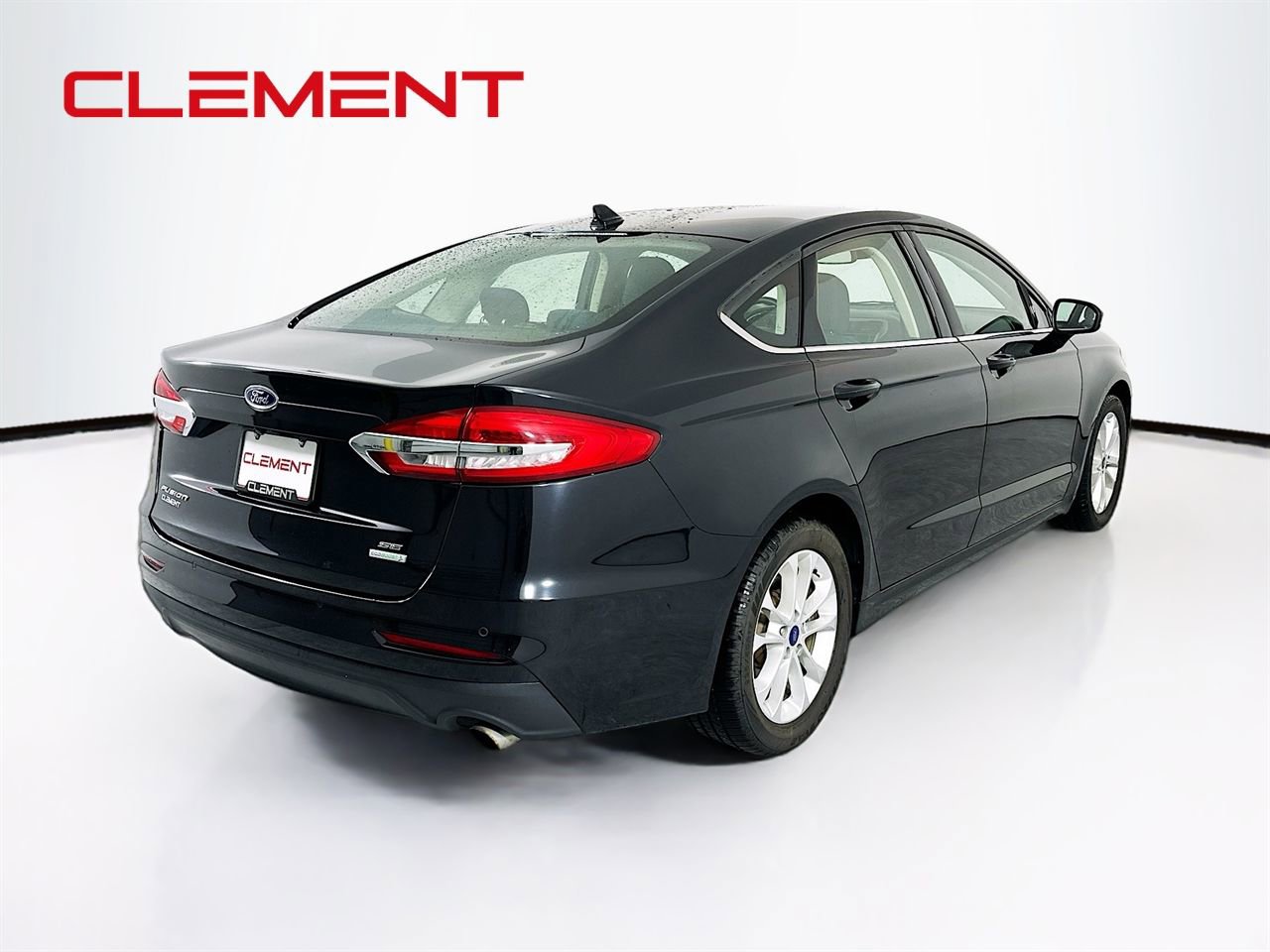Certified 2020 Ford Fusion SE image 6
