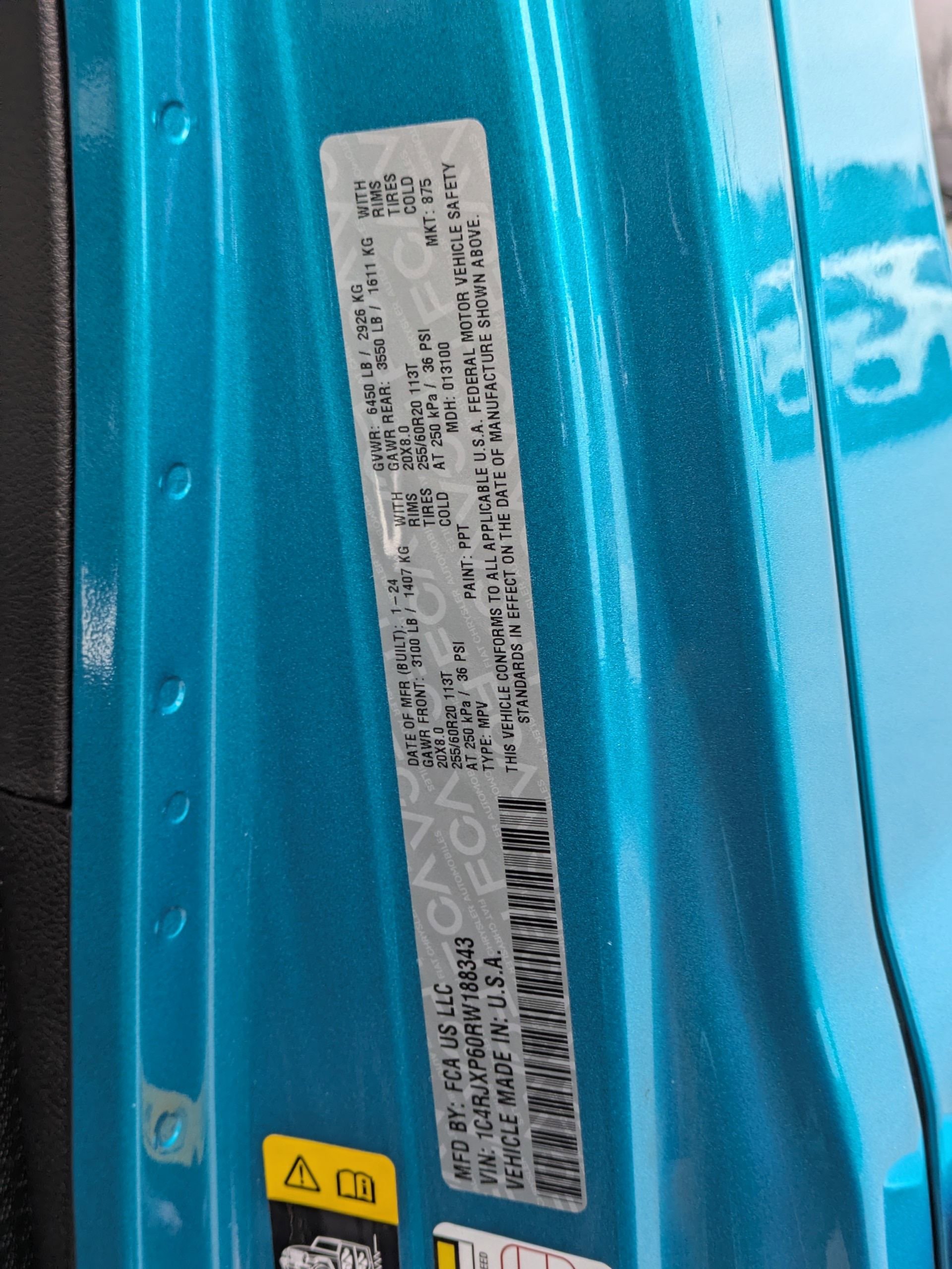 Used 2024 Jeep Wrangler Unlimited Sahara w/ Technology Group image 36