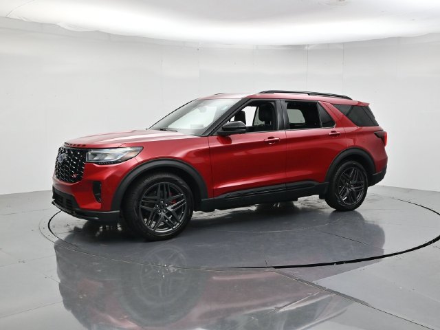 Certified 2025 Ford Explorer ST AWD/4WD image 5