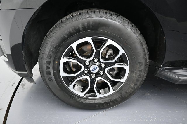 Certified 2024 Ford Expedition XLT AWD/4WD image 9