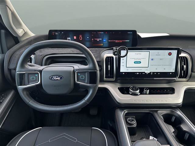 Certified 2025 Ford Expedition Active AWD/4WD image 23