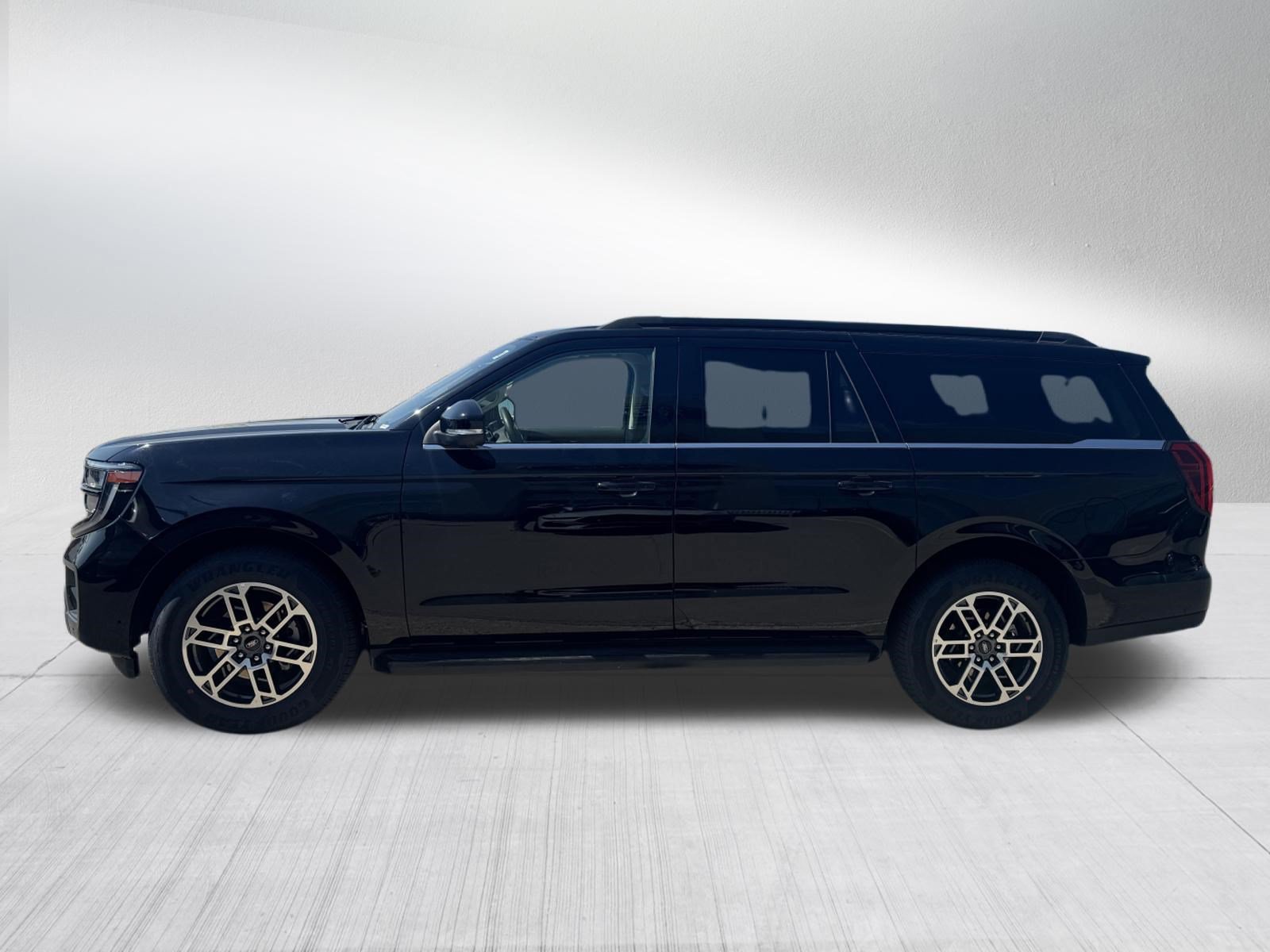 Certified 2025 Ford Expedition Max Active AWD/4WD image 4