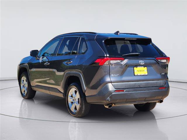 Used 2021 Toyota RAV4 XLE FWD image 4