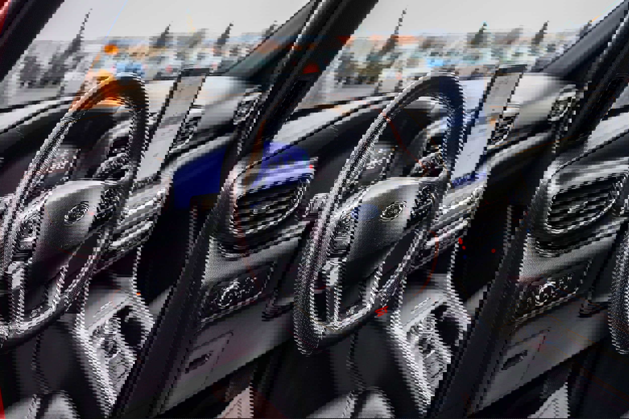 Certified 2020 Ford Explorer ST w/ ST Street Pack image 9