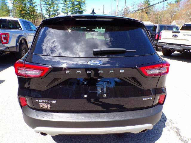 Certified 2023 Ford Escape Active AWD/4WD image 4