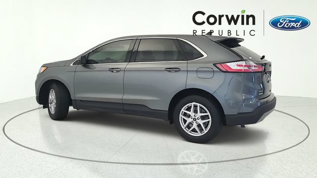 Certified 2024 Ford Edge SEL w/ Convenience Package AWD/4WD image 3