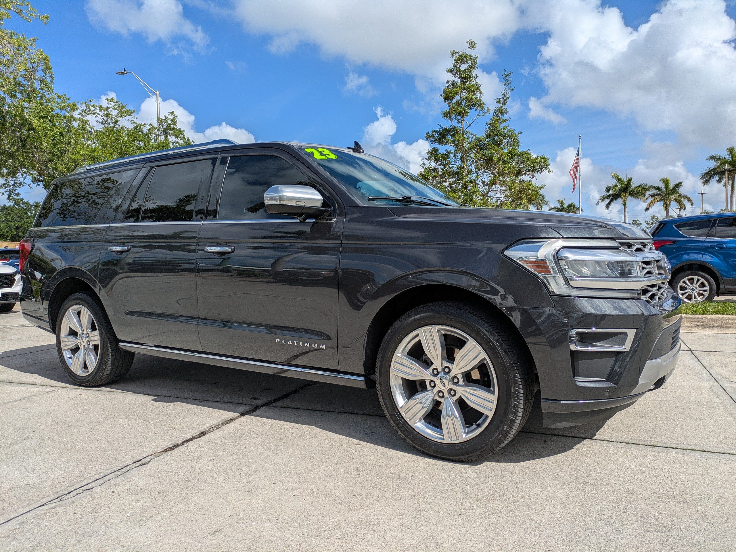 Certified 2023 Ford Expedition Max Platinum AWD/4WD image 2