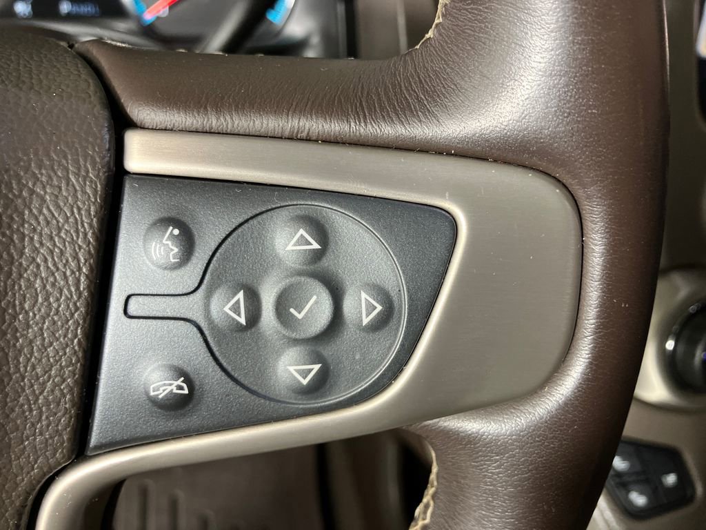 Used 2020 GMC Yukon Denali w/ Denali Premium Package image 19
