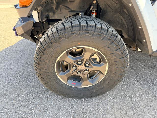 Used 2022 Jeep Gladiator Mojave w/ Cold Weather Group AWD/4WD image 7