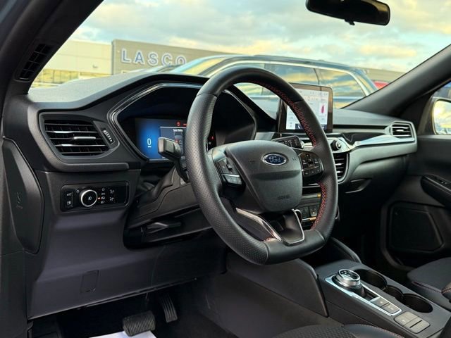 Certified 2025 Ford Escape ST-Line Elite image 23