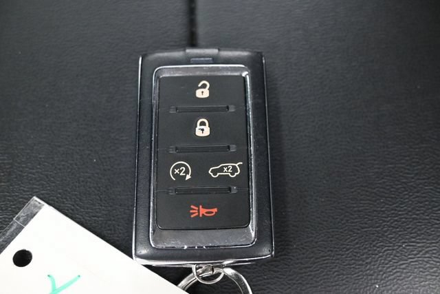 Used 2023 Jeep Grand Cherokee L Limited AWD/4WD image 28